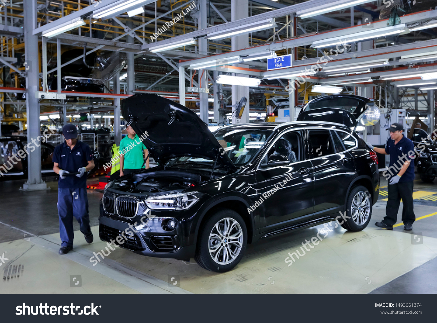 Kedah Malaysia July 04 2019 Workers Stock Photo Edit Now 1493661374