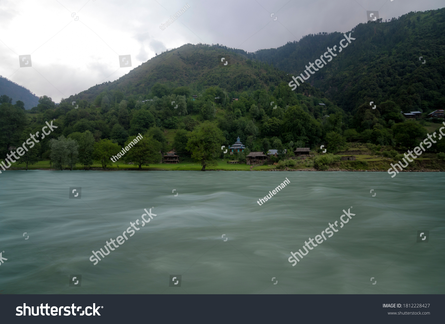 tourist lodge keran