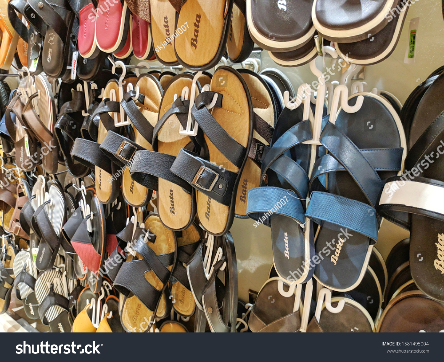 bata showroom sandals