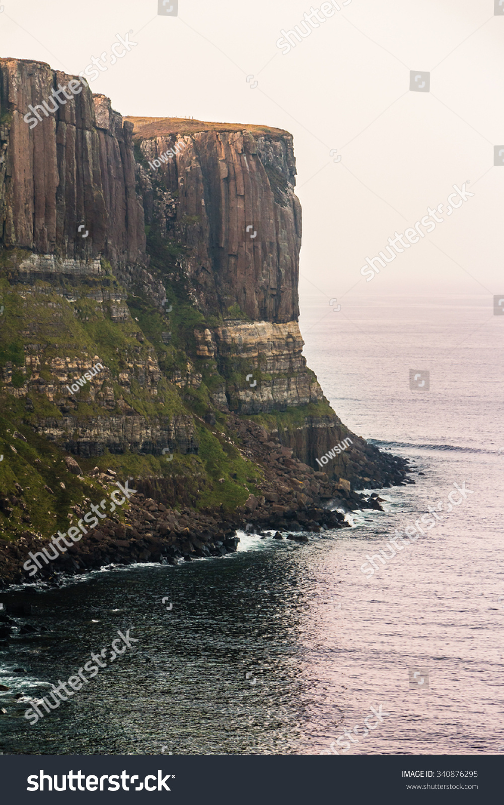 5,872 Craggy Cliff Images, Stock Photos & Vectors 