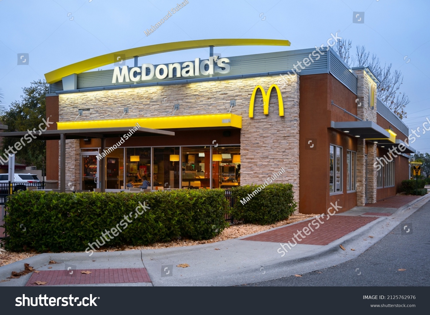 5,812 Mcdonalds building Images, Stock Photos & Vectors | Shutterstock