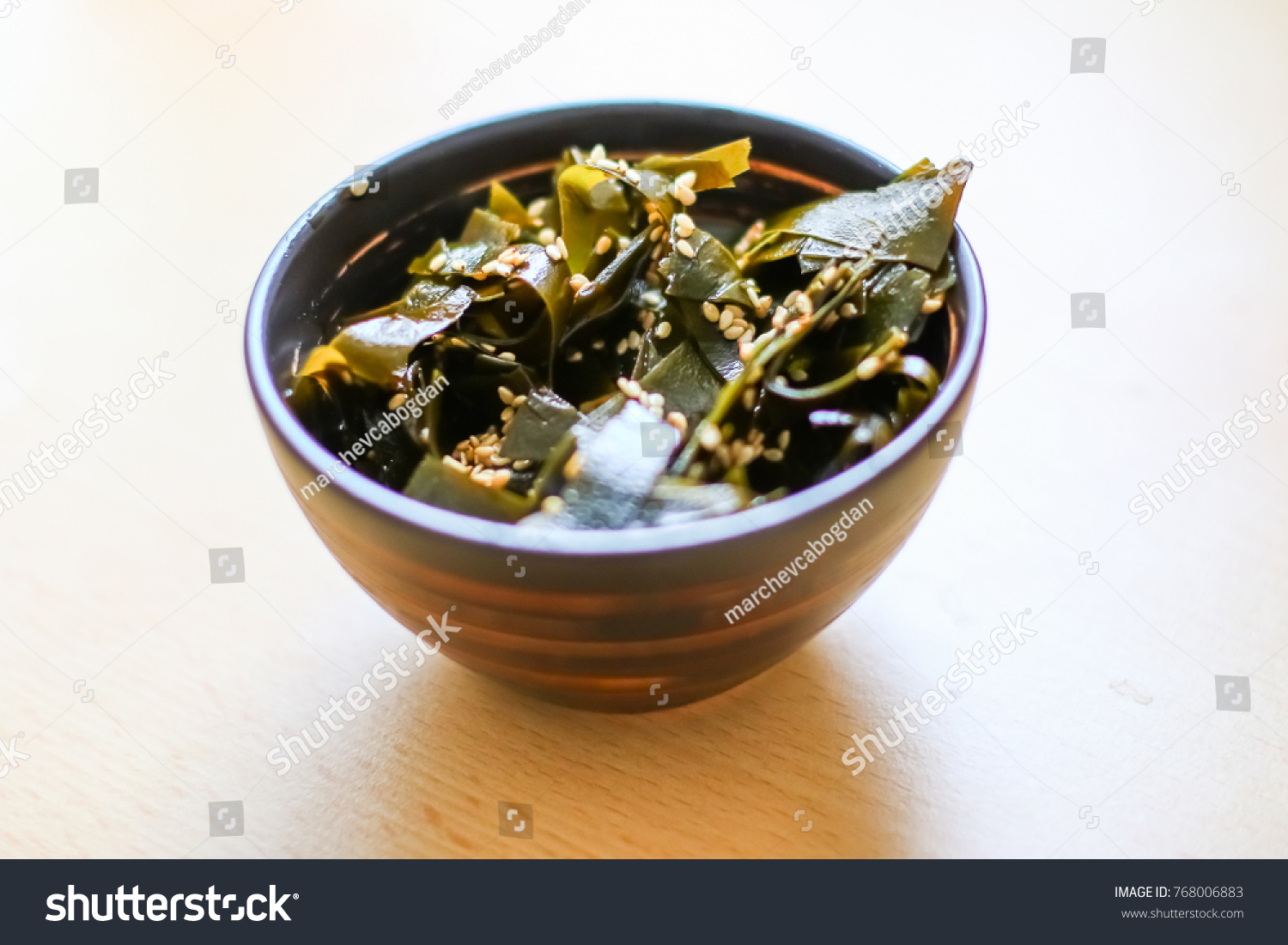 kombu seaweed salad