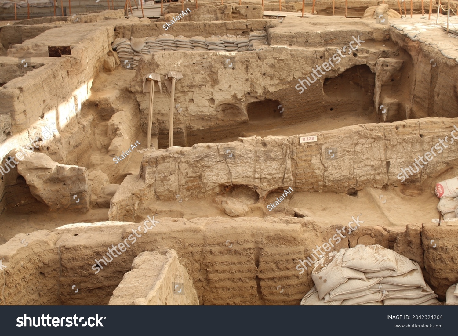 Çatalhöyük Görsel, Stok Fotoğraf Ve Vektörleri | Shutterstock