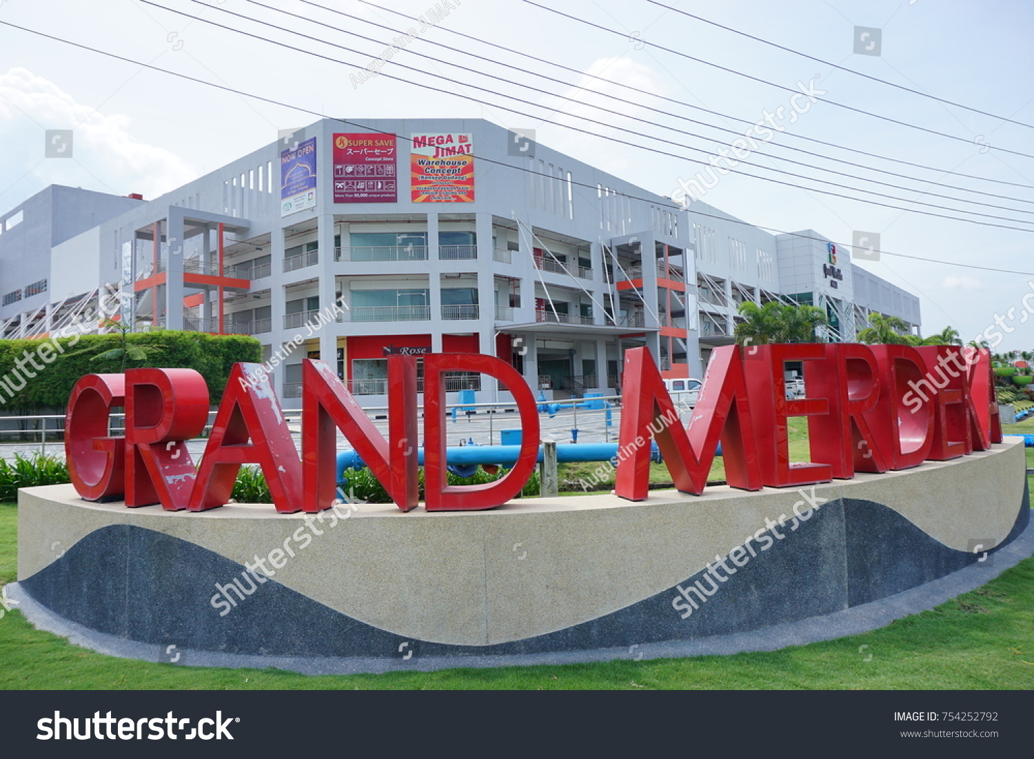 grand merdeka mall kota kinabalu