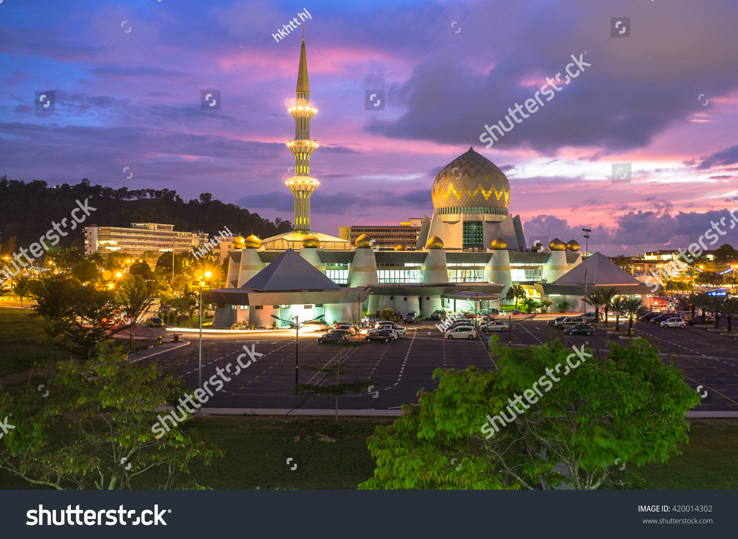 Kota Kinabalusabahmalaysiaoctober 25 2015masjid Negeri Sabah Stock Photo Edit Now 420014302