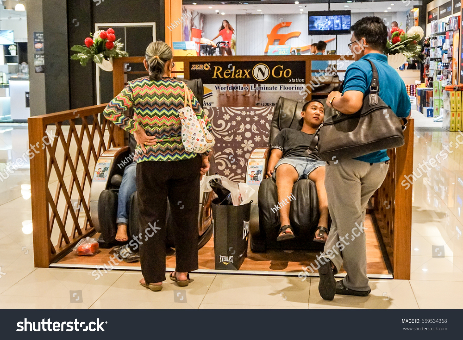 Kota Kinabalusabahmay 292017people Relaxing Massage Chair Stock Photo Edit Now 659534368