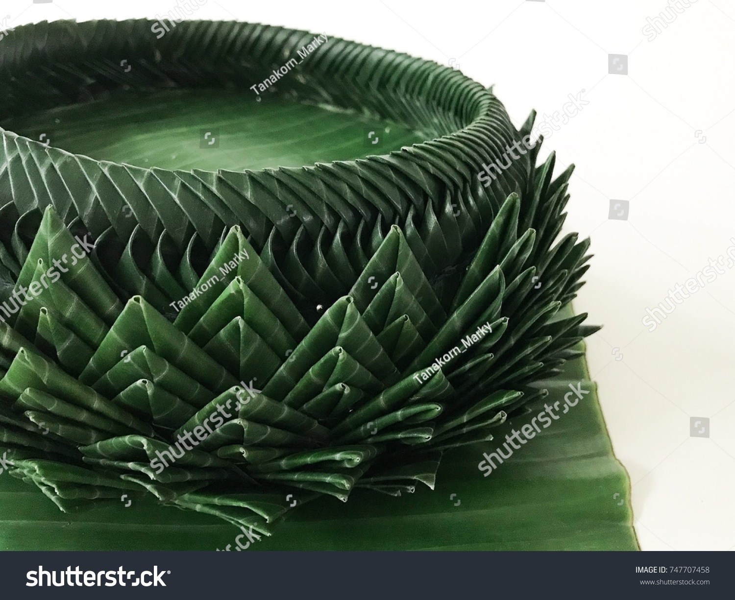 969 Kratong banana leaf Images, Stock Photos & Vectors | Shutterstock