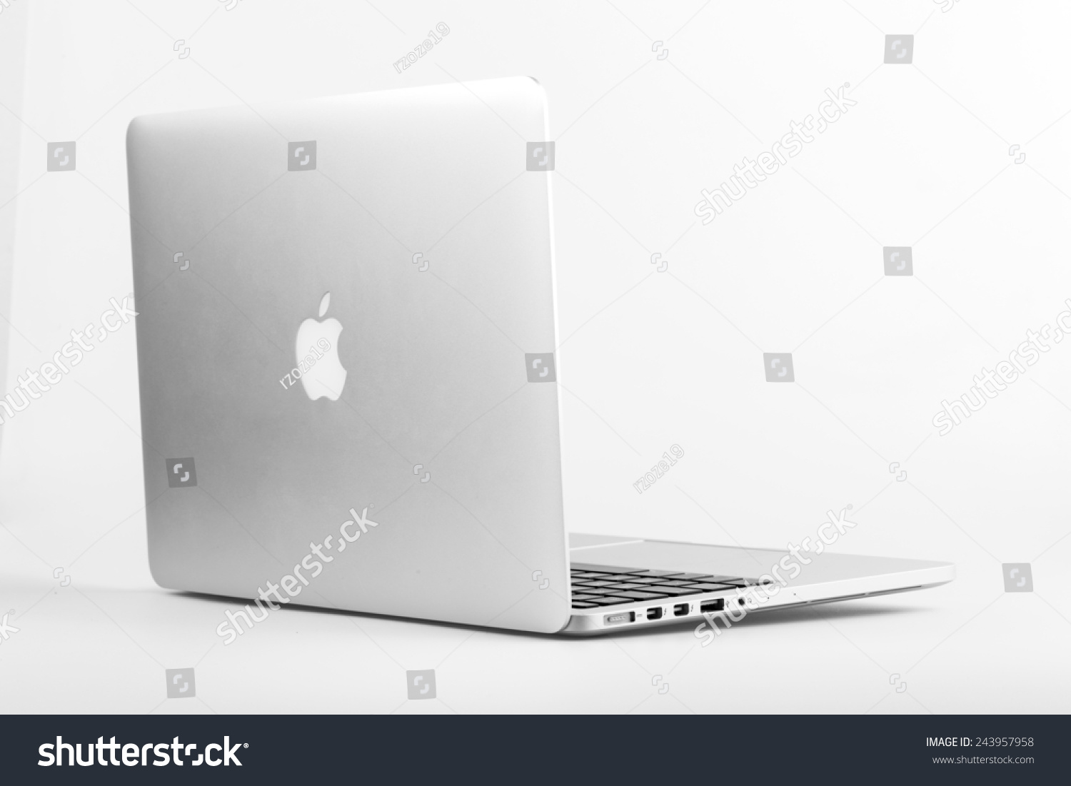 195 Back of macbook Stock Photos, Images & Photography | Shutterstock