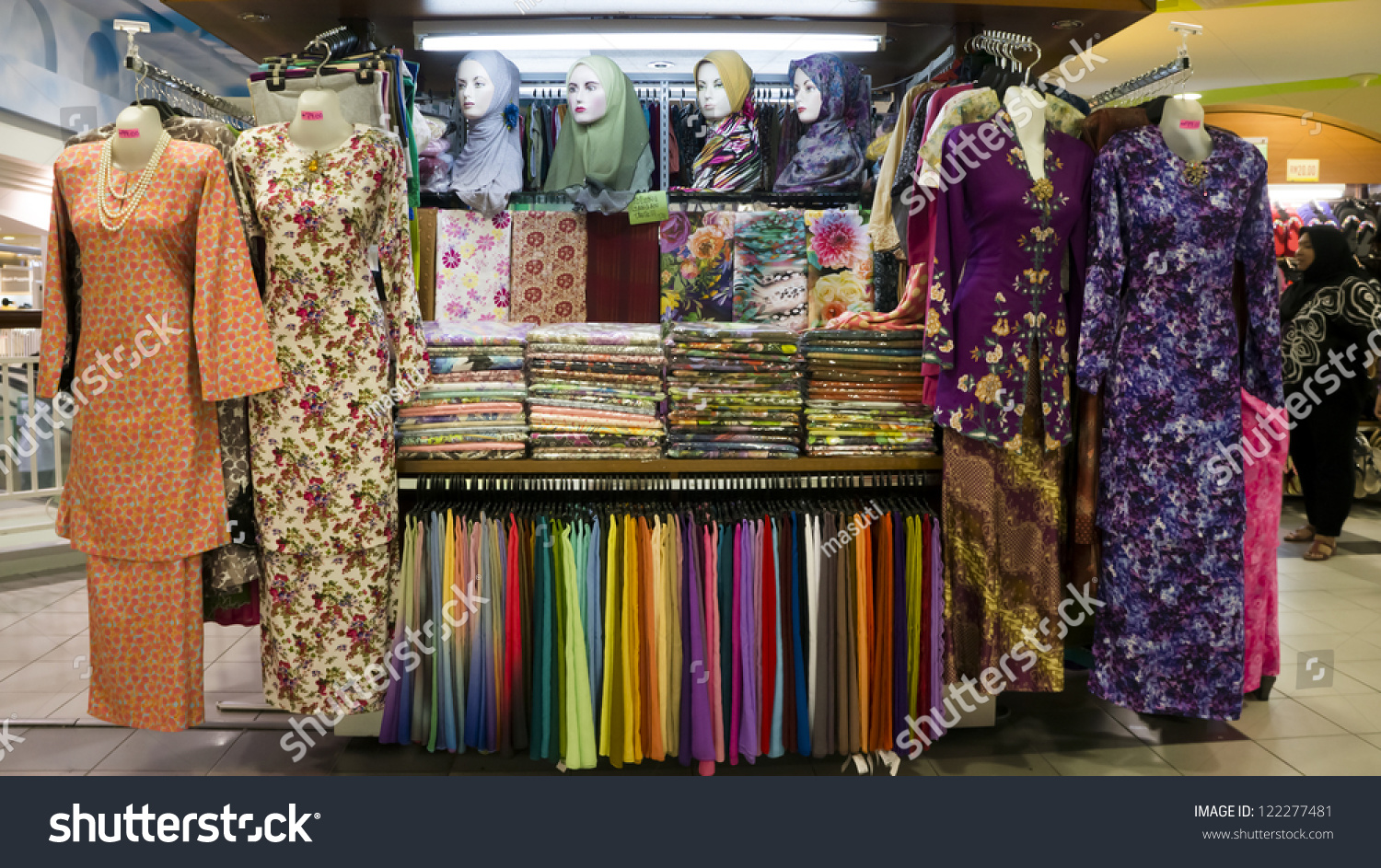 kuala-lumpur-dec-19-malay-traditional-stock-photo-122277481-shutterstock