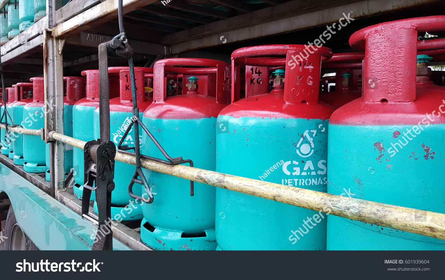 Petronas gas share price