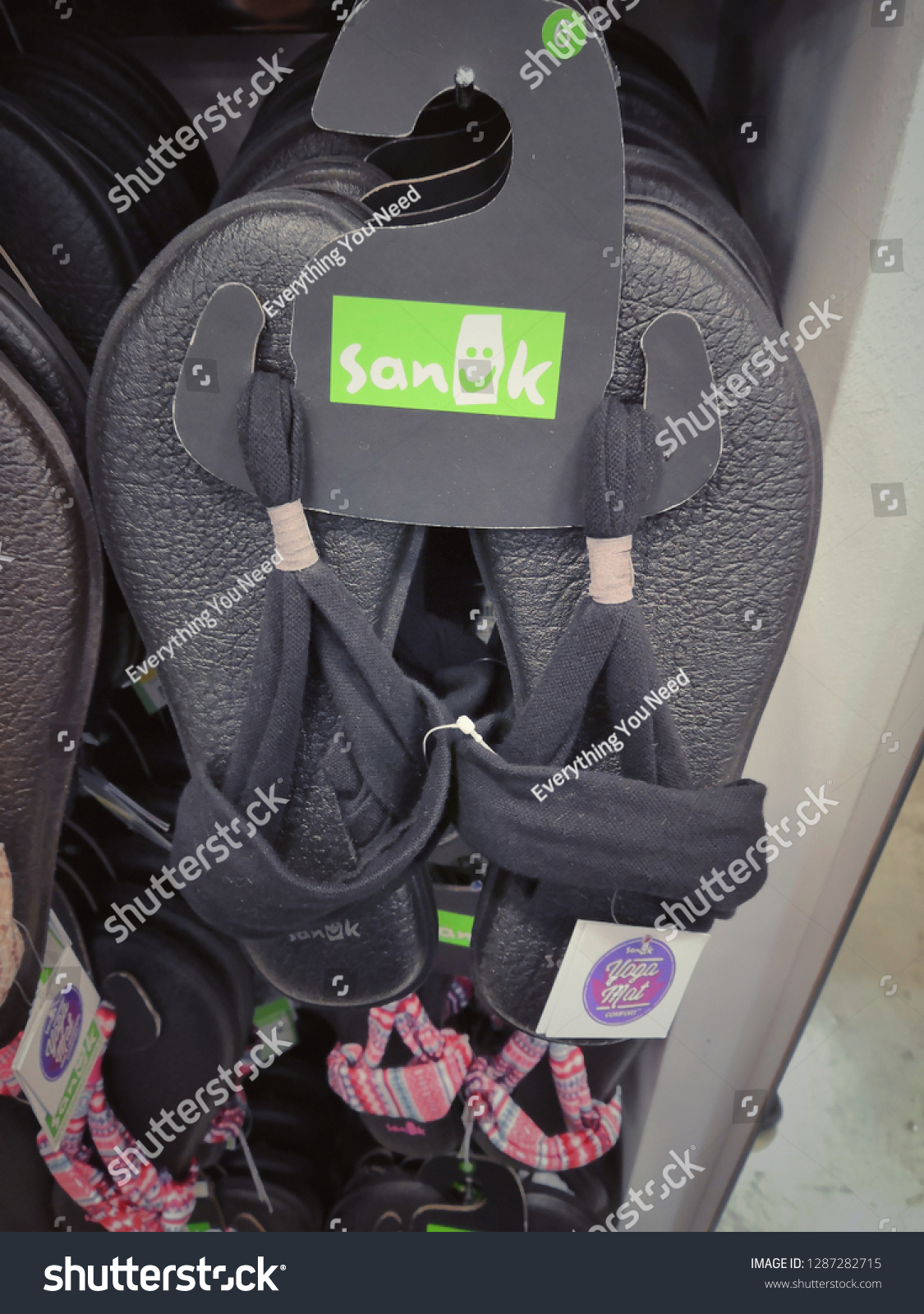 sanuk shoes sale