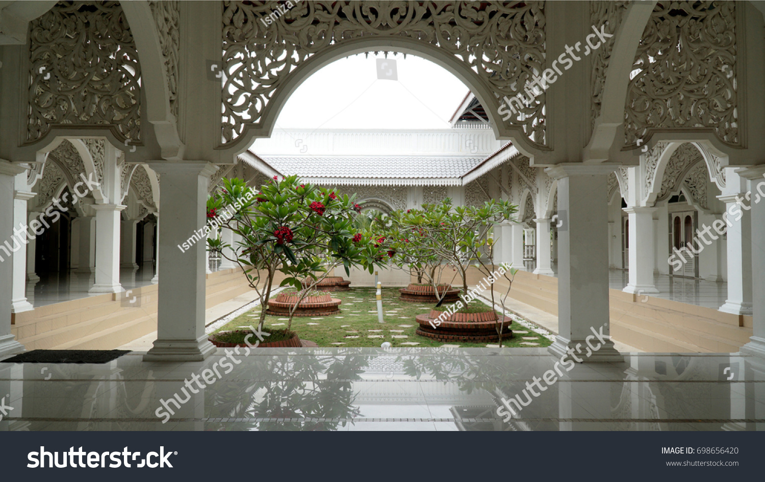 Kuala Terengganu Terengganu 15 2017 Masjid Stock Photo Edit Now 698656420