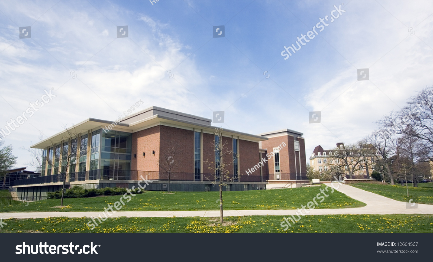 Lake Forest College Library Building. Stock Photo 12604567 : Shutterstock