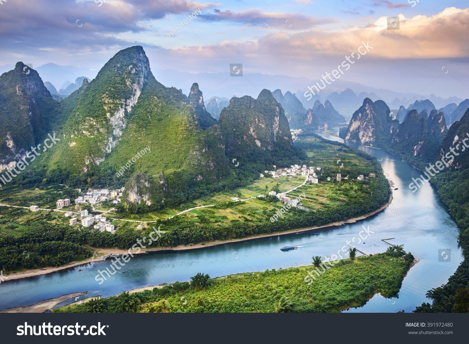 Landscape Guilin Li River Karst Mountains Stock Photo 391972480 ...