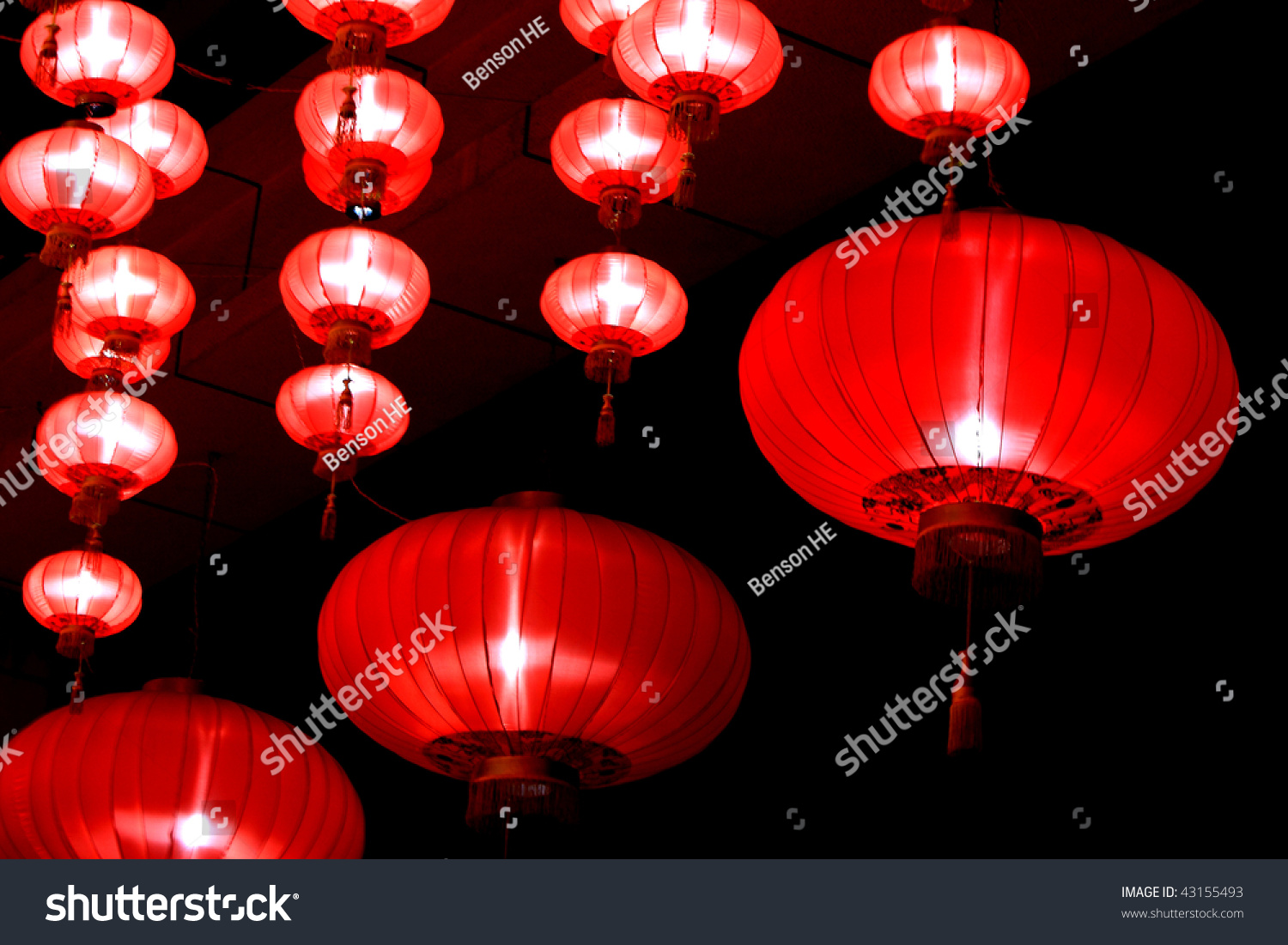 small red chinese lanterns