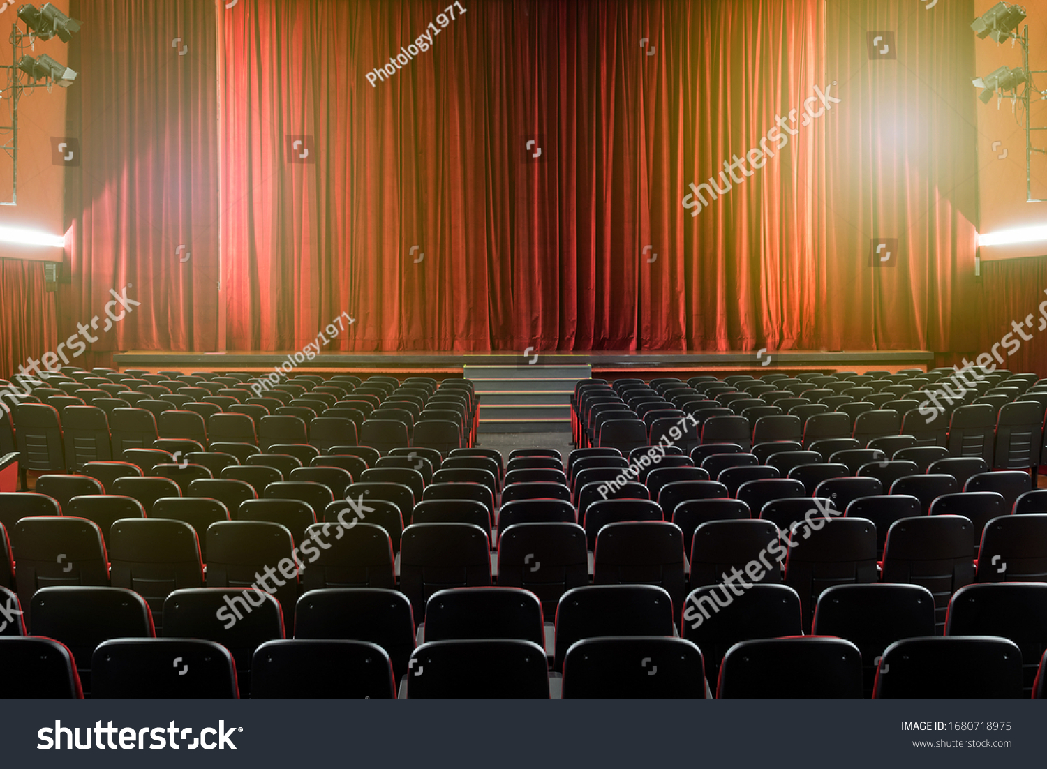 4,965 Playhouse theatre Images, Stock Photos & Vectors | Shutterstock