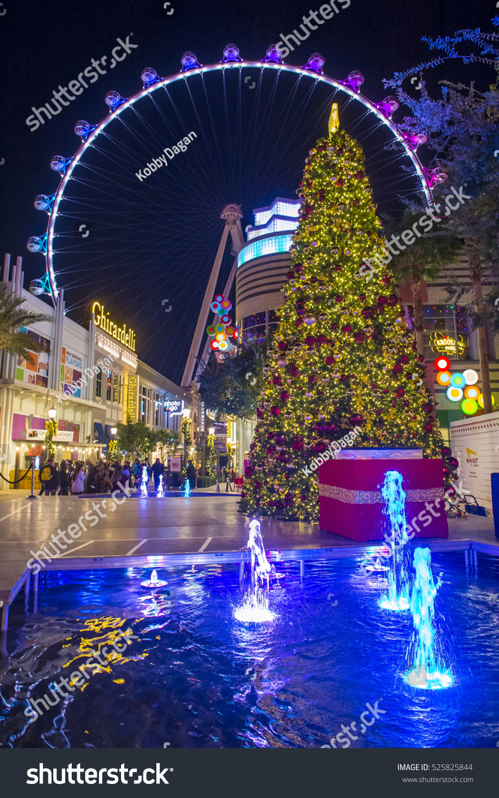 Las Vegas Nov 24 Linq Dining Stock Photo Edit Now