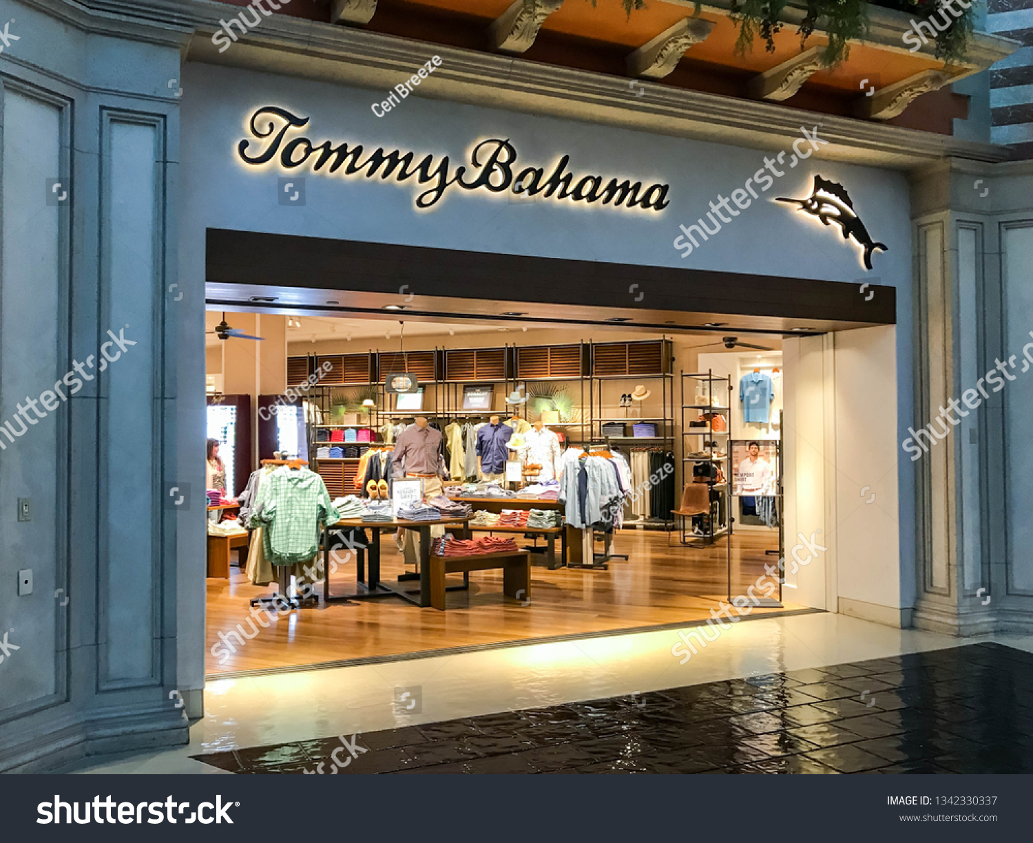 tommy bahama outlet mall