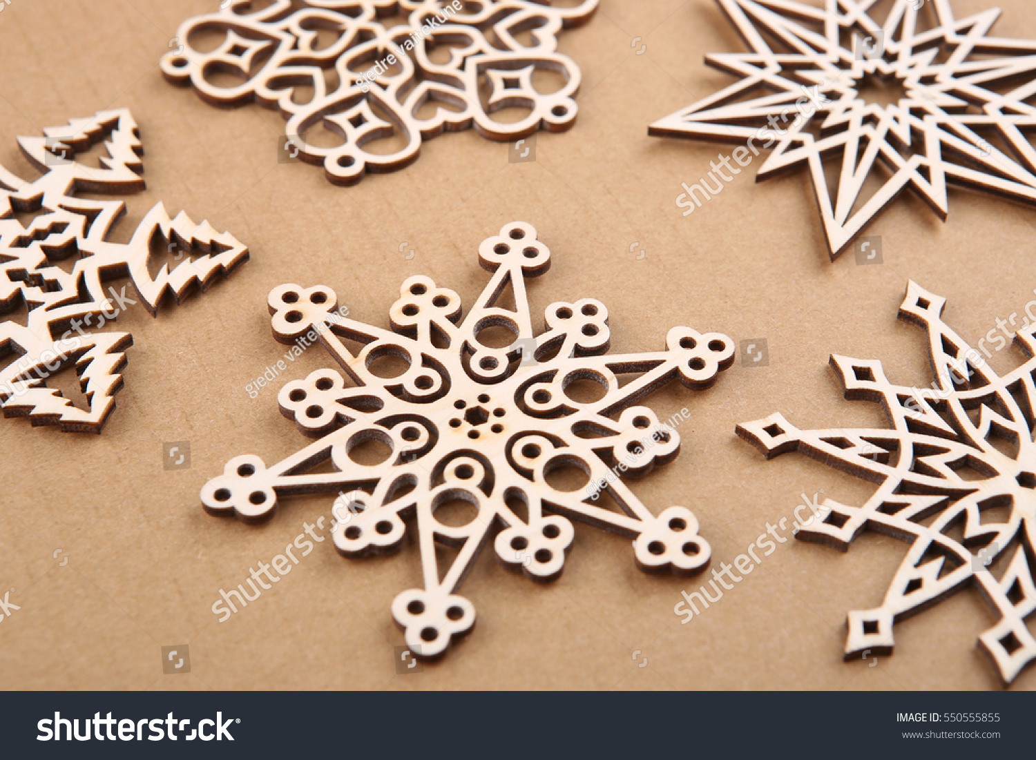 laser cut wood snowflakes ornaments wooden snowflakes on carton - Wooden Laser Cut Christmas Decorations laser cut wood snowflakes ornaments wooden snowflakes on carton - Wooden Laser Cut Christmas Decorations