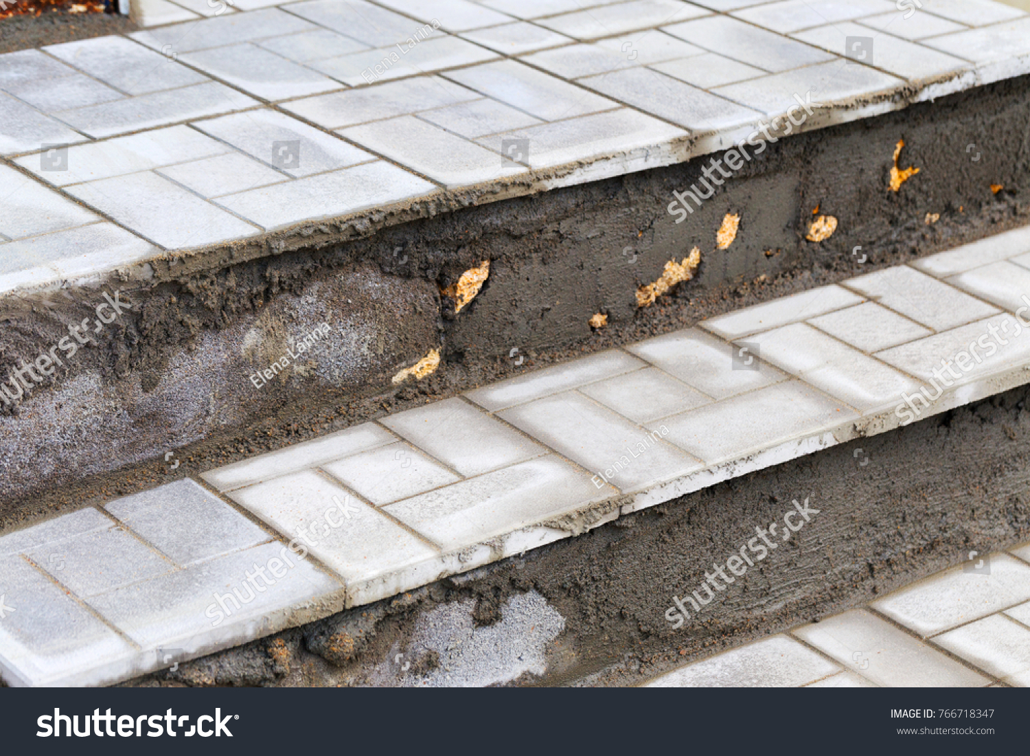 how to lay paving slabs