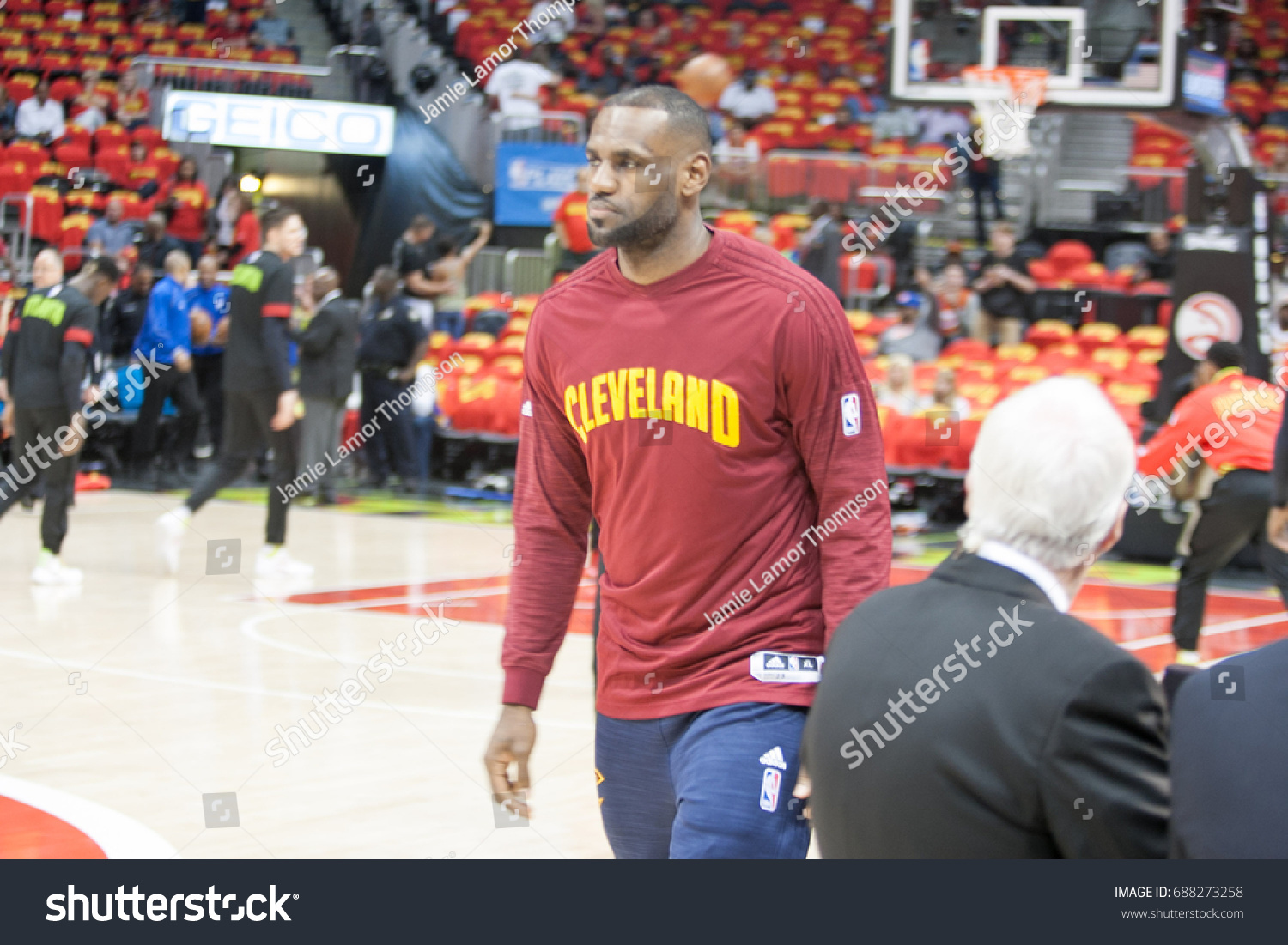 lebron warm up