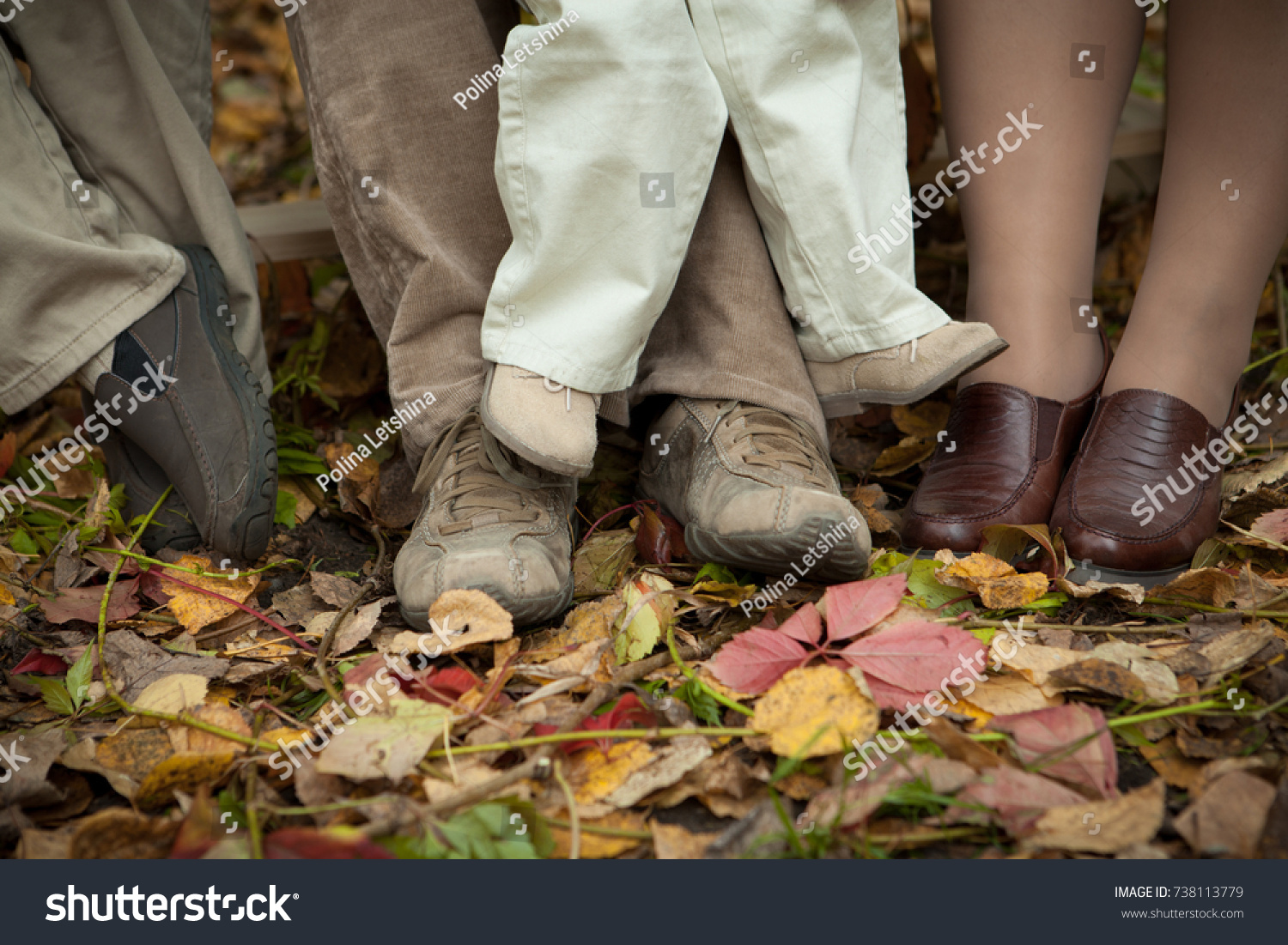 Legs Shoes Park Mom Dad Son Stock Photo Edit Now 738113779