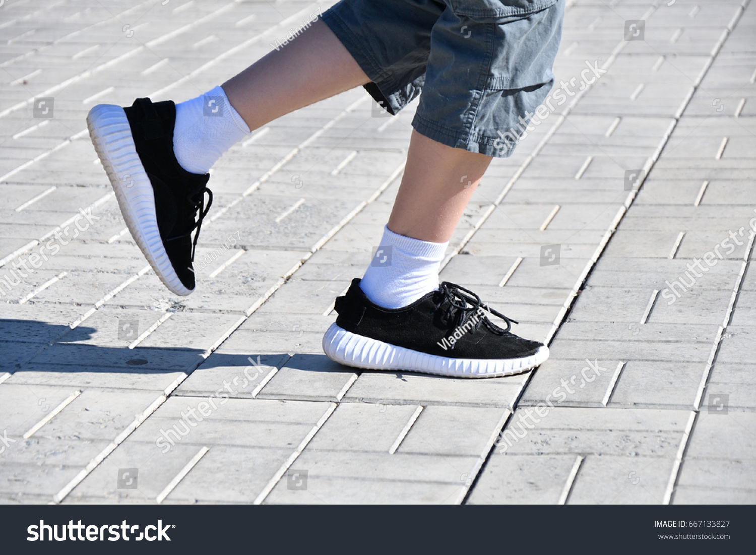 boy athletic shoes