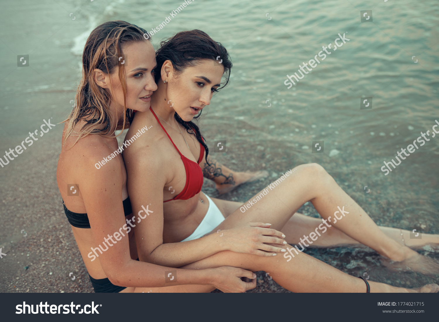 Lesbian Teens In Bikinis