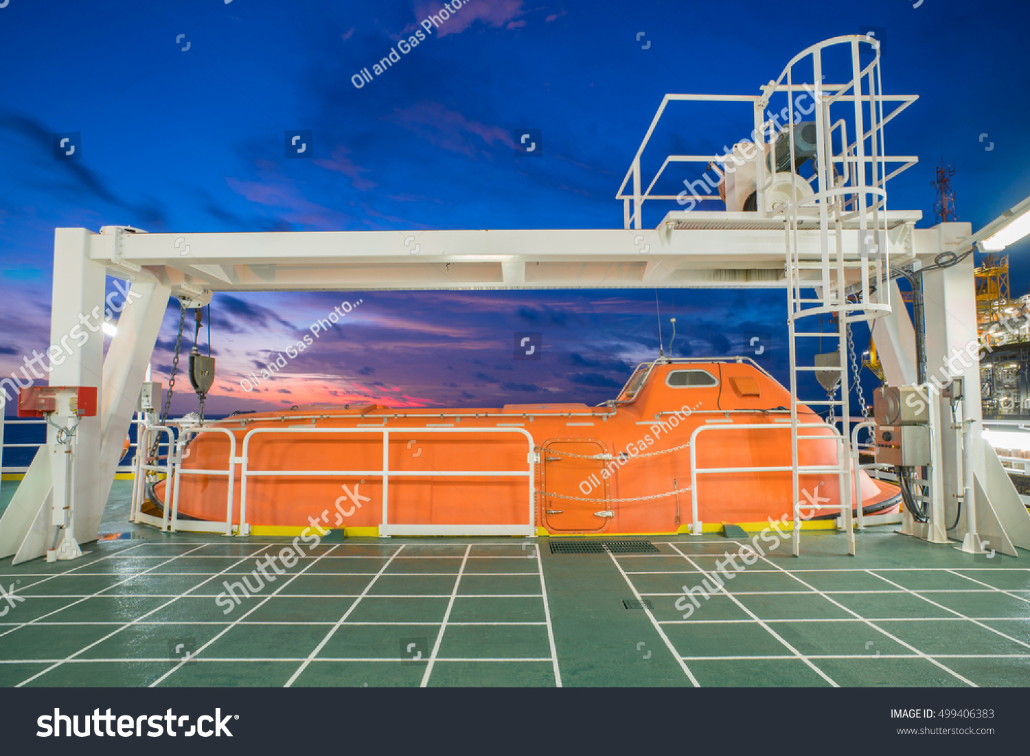 Life Boat Survival Craft Rescue Boat Stock Photo 499406383 ...