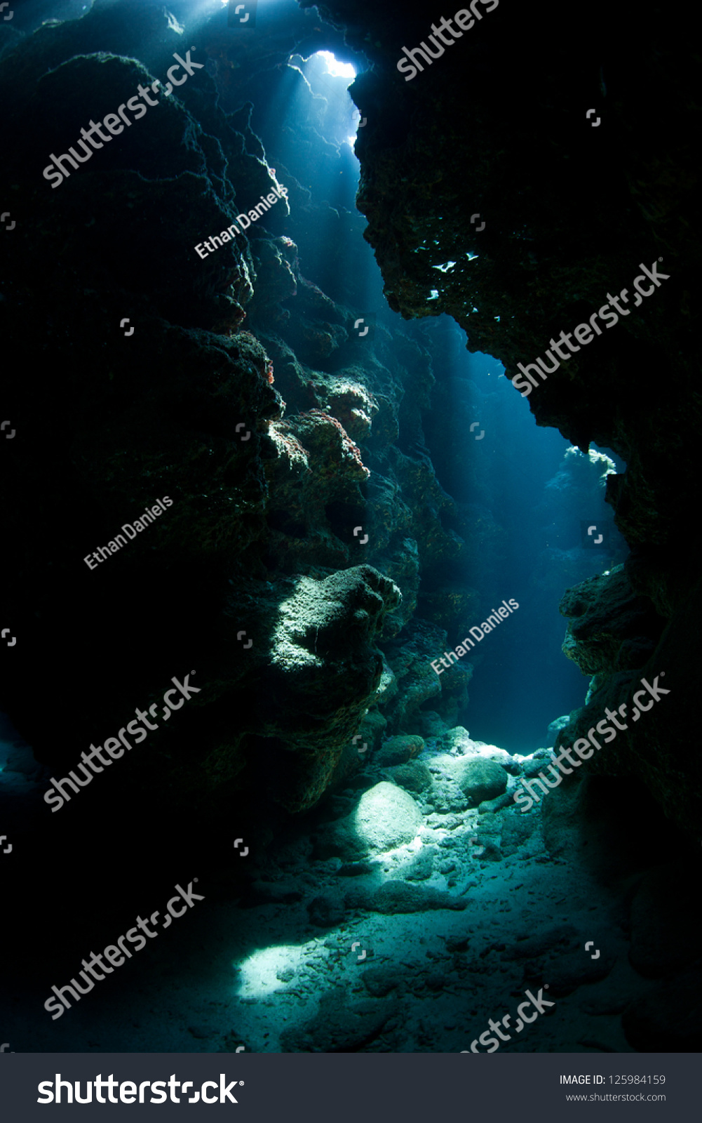 Light Beams Down Into Crevice Coral Stock Photo 125984159 | Shutterstock