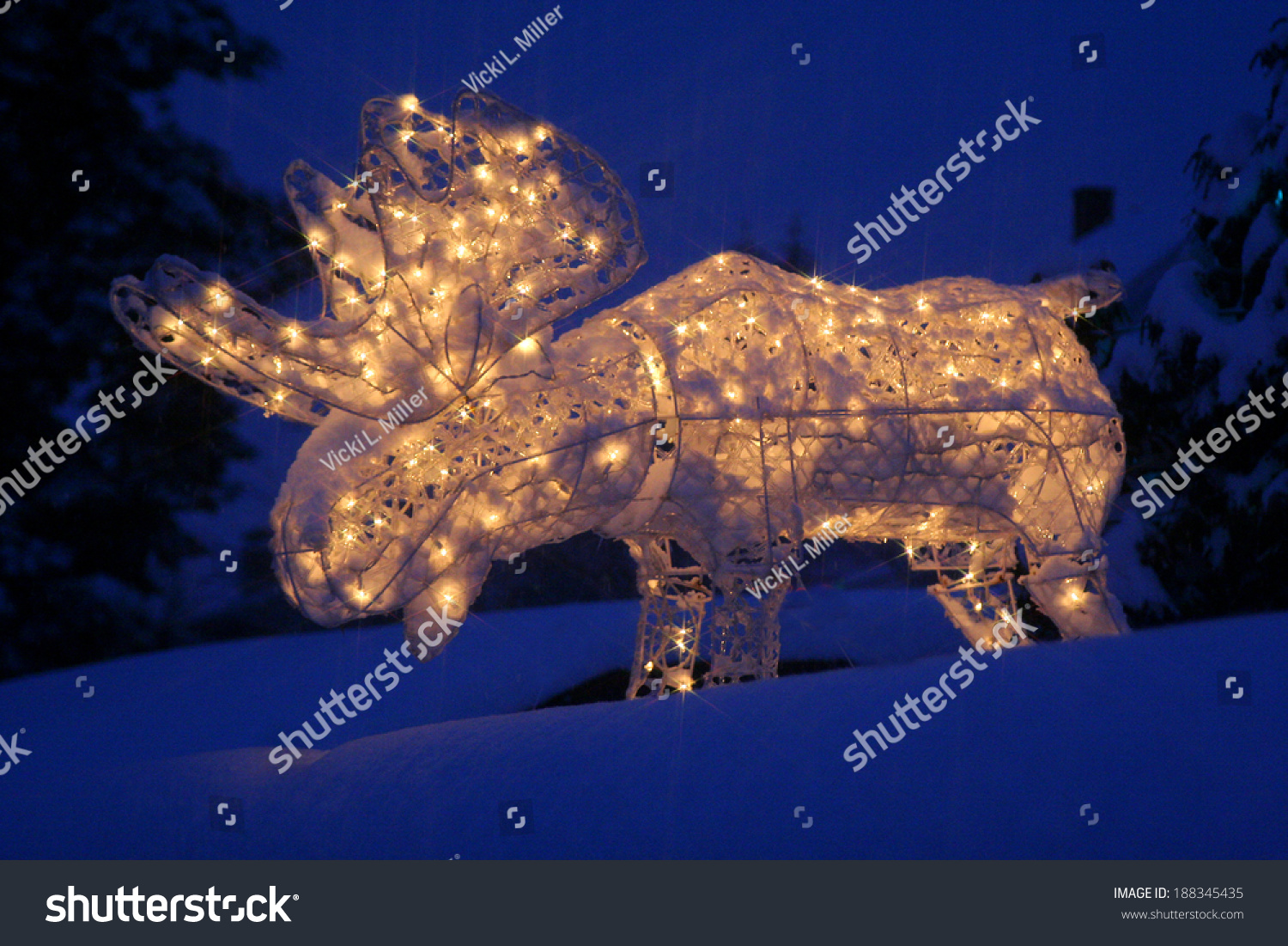 Know Lighted Glittering Moose Outdoor Christmas Decoration