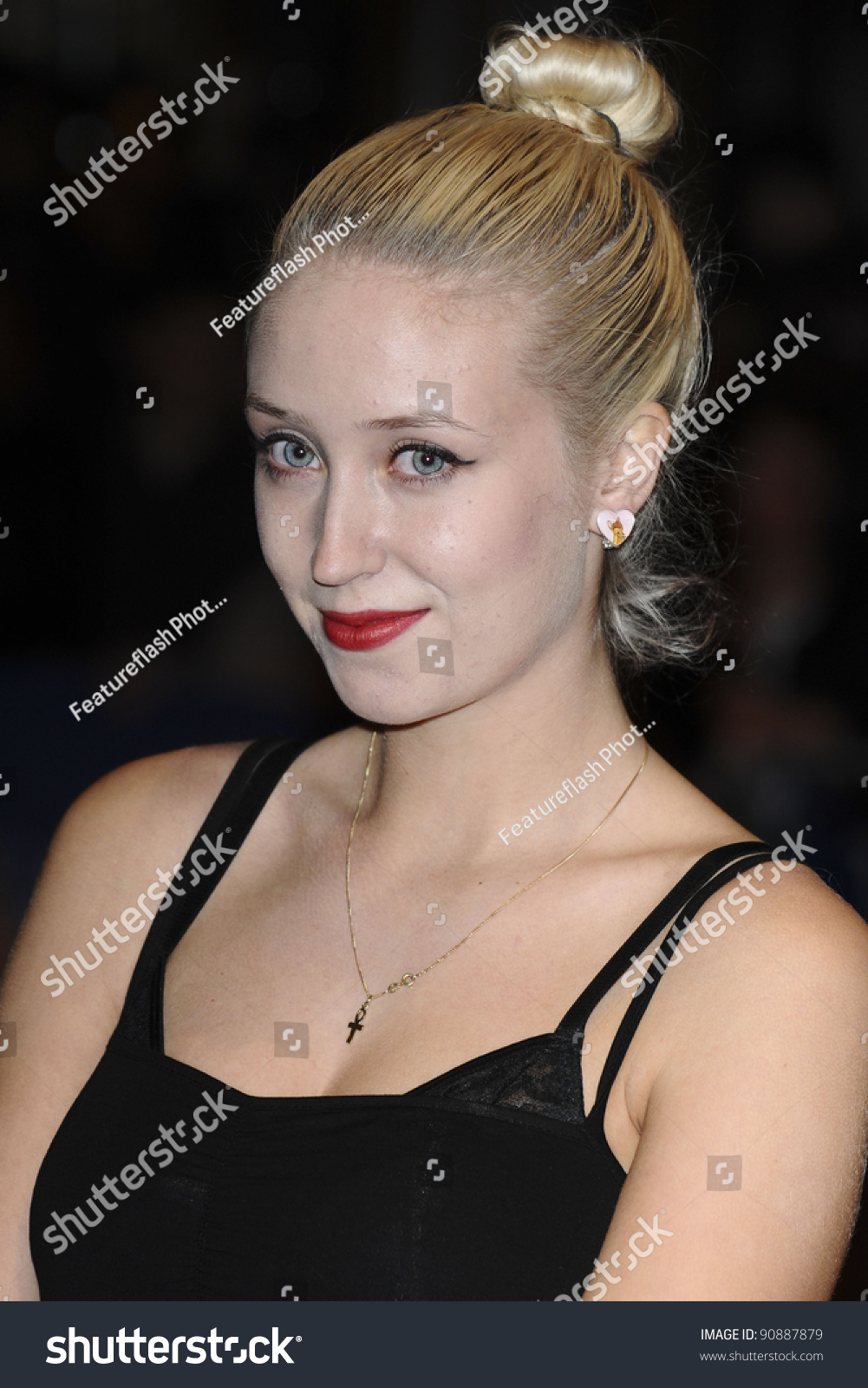 Lily Loveless (born 1990) pics photo Lily Loveless (born 1990)