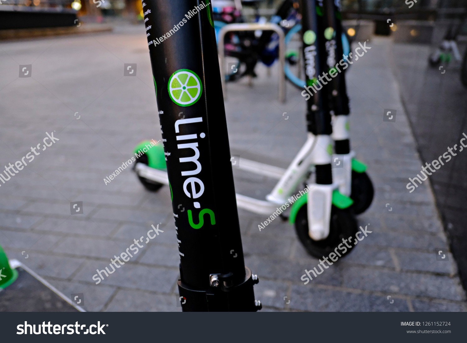 limebike electric scooter