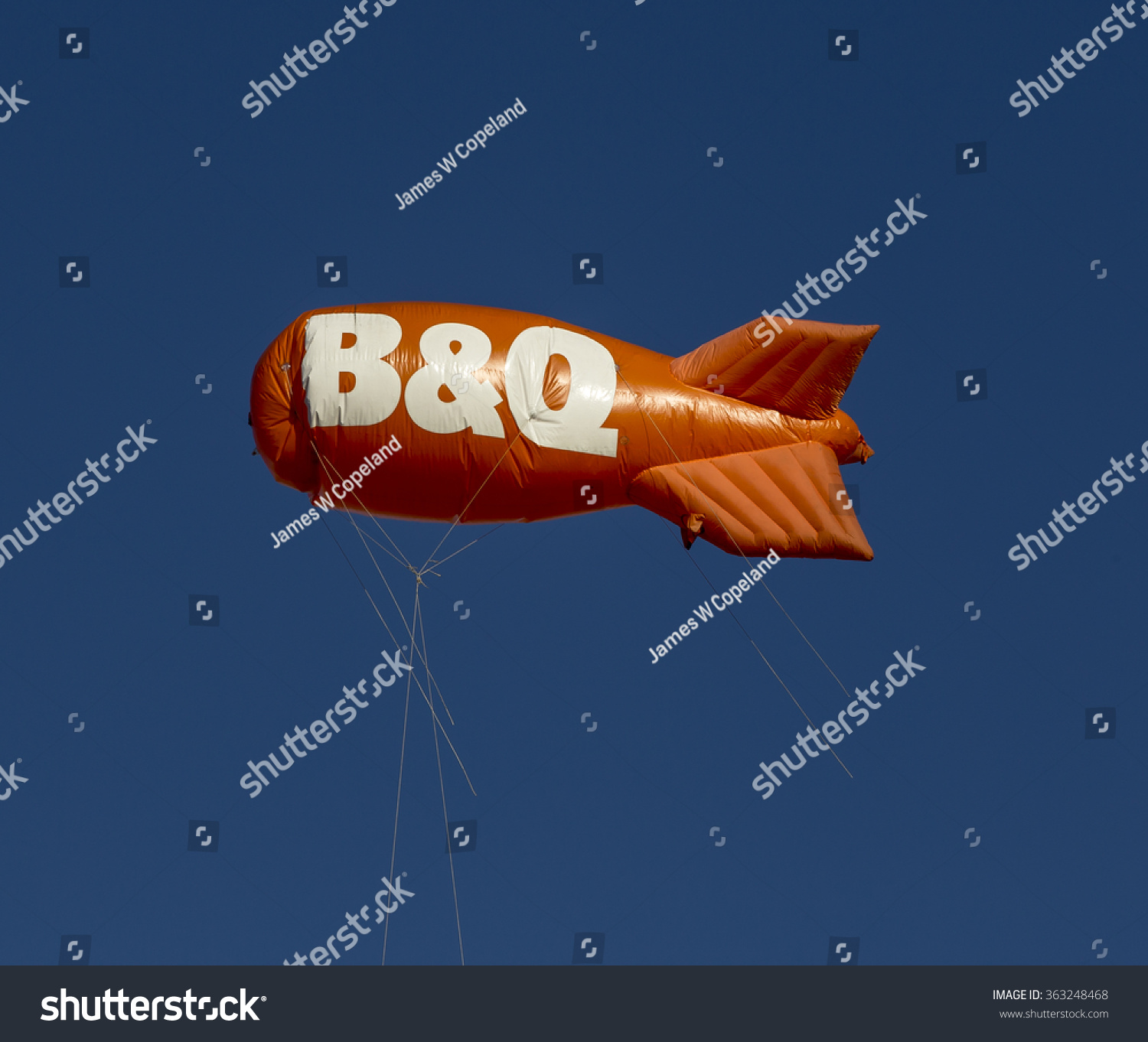 47 B Q Kingfisher Images, Stock Photos & Vectors | Shutterstock