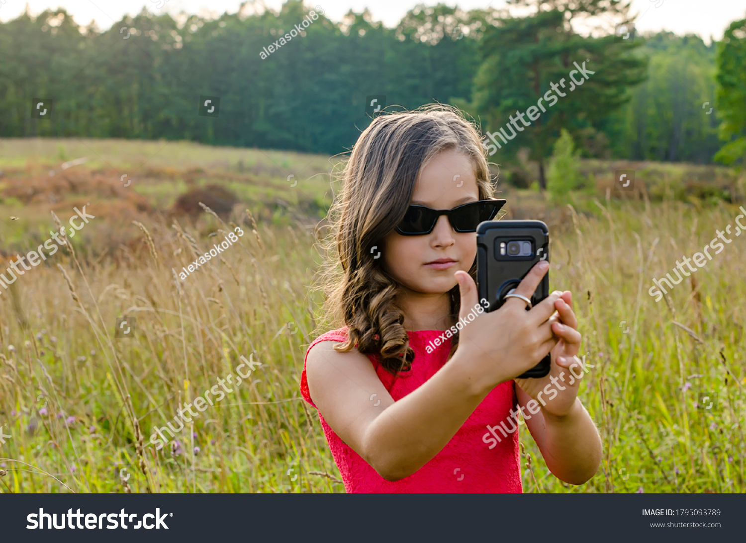 Teen Girls With Glasses Selfie