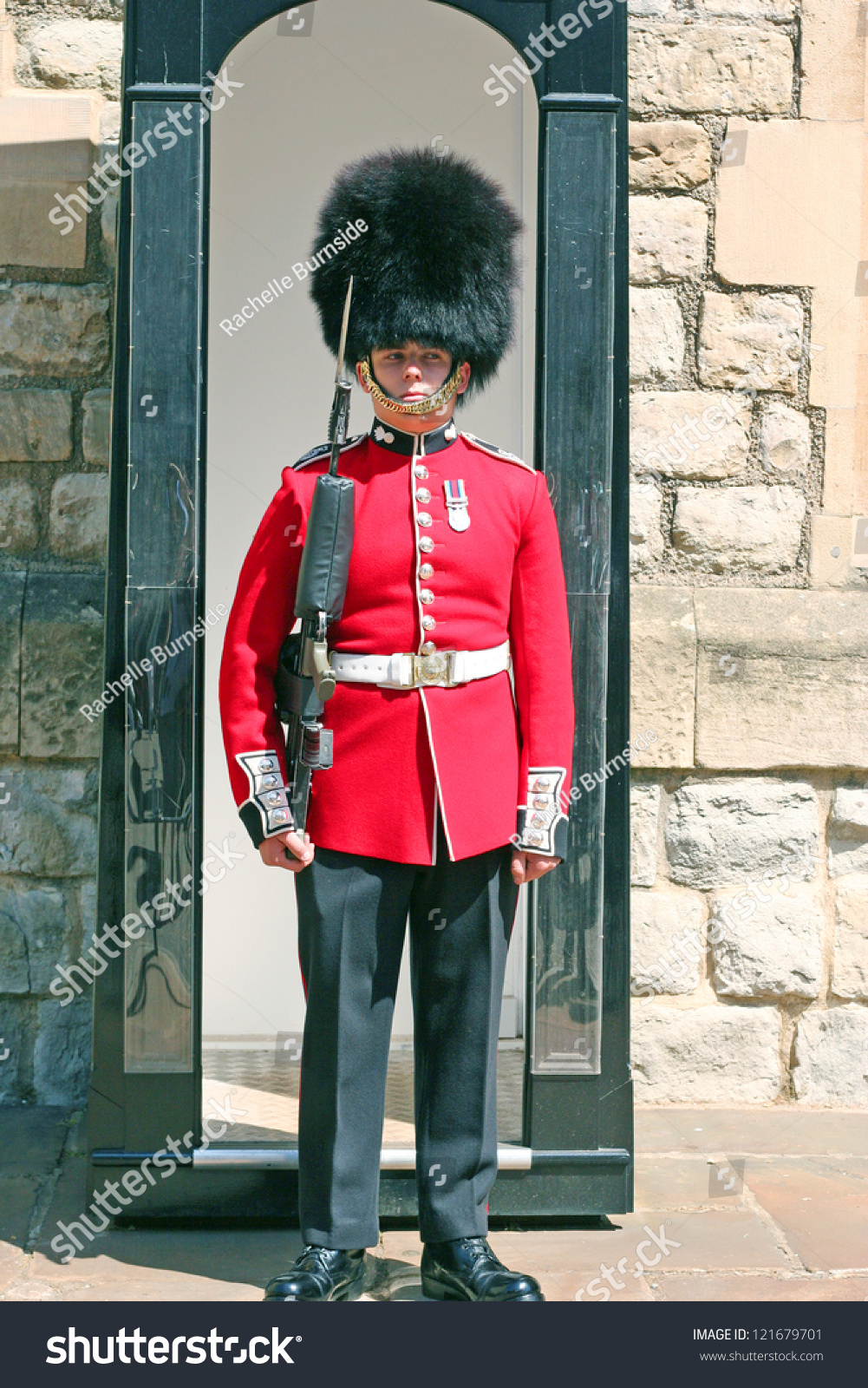 London Dec 4 Sentry On Guard Stock Photo 121679701 - Shutterstock