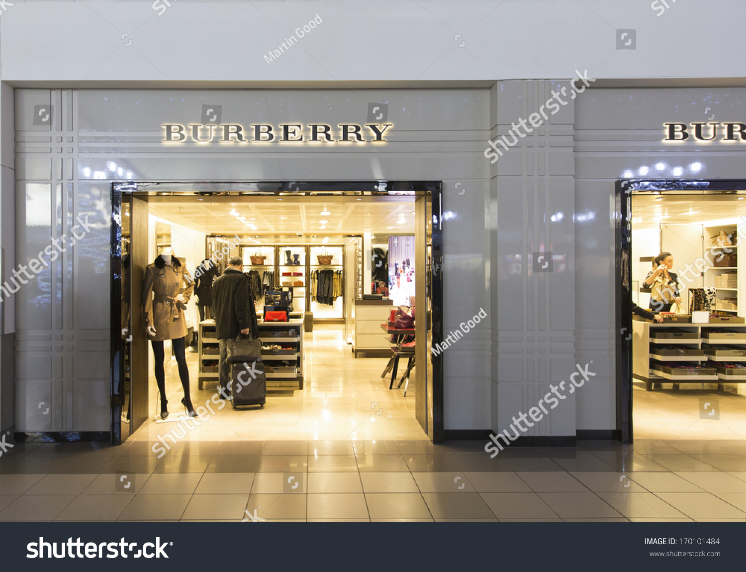 burberry outlet store london
