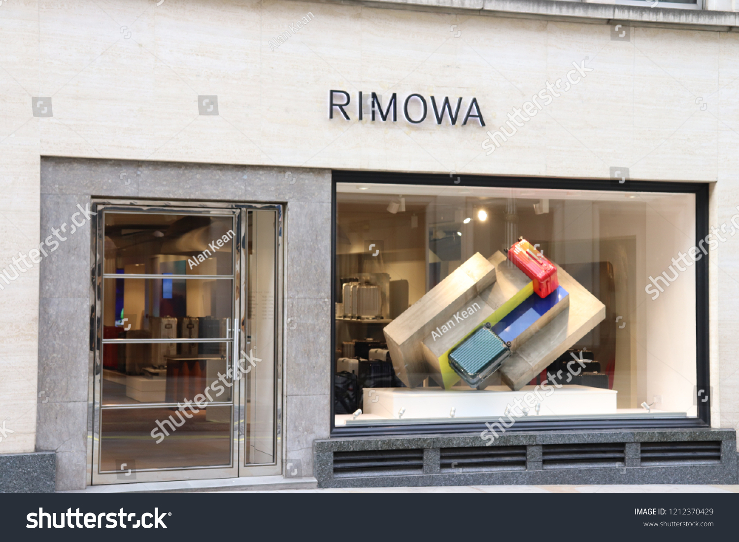 rimowa new bond street