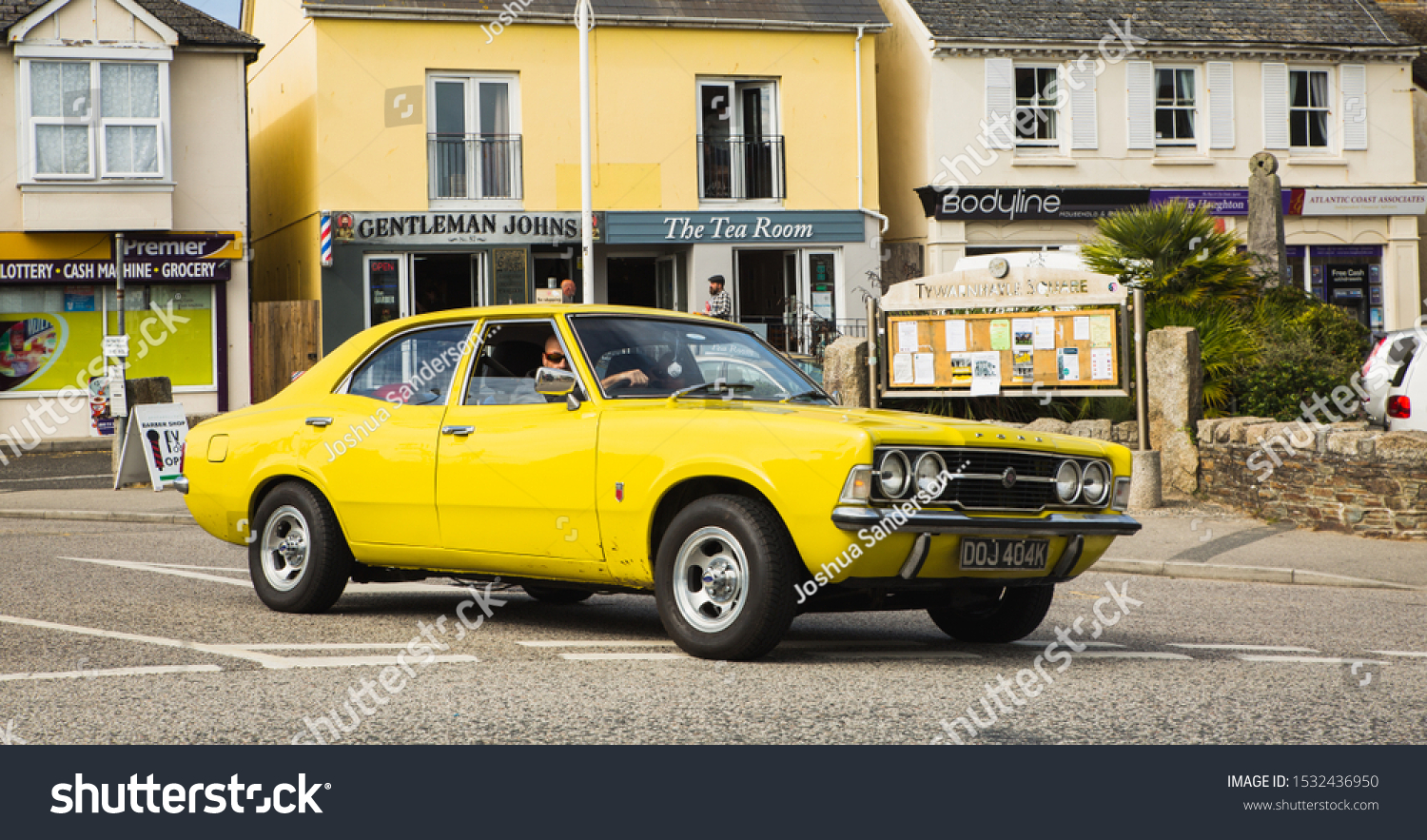 London England 15 Retro Vintage Classic Stock Photo (Edit ...