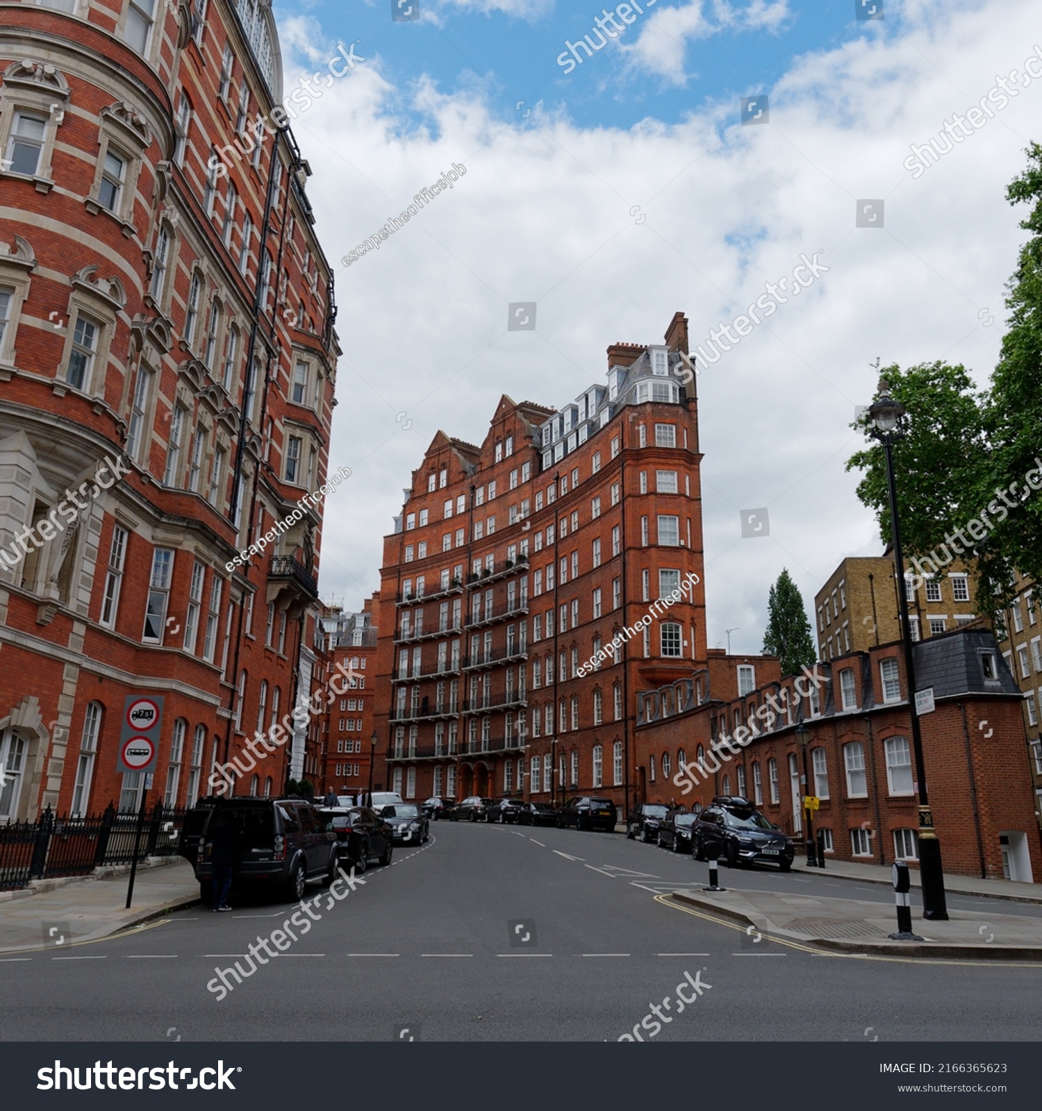 Kensington Gore Images Stock Photos Vectors Shutterstock   Stock Photo London Greater London England May Upmarket Apartment Building On Kensington Gore Street 2166365623 