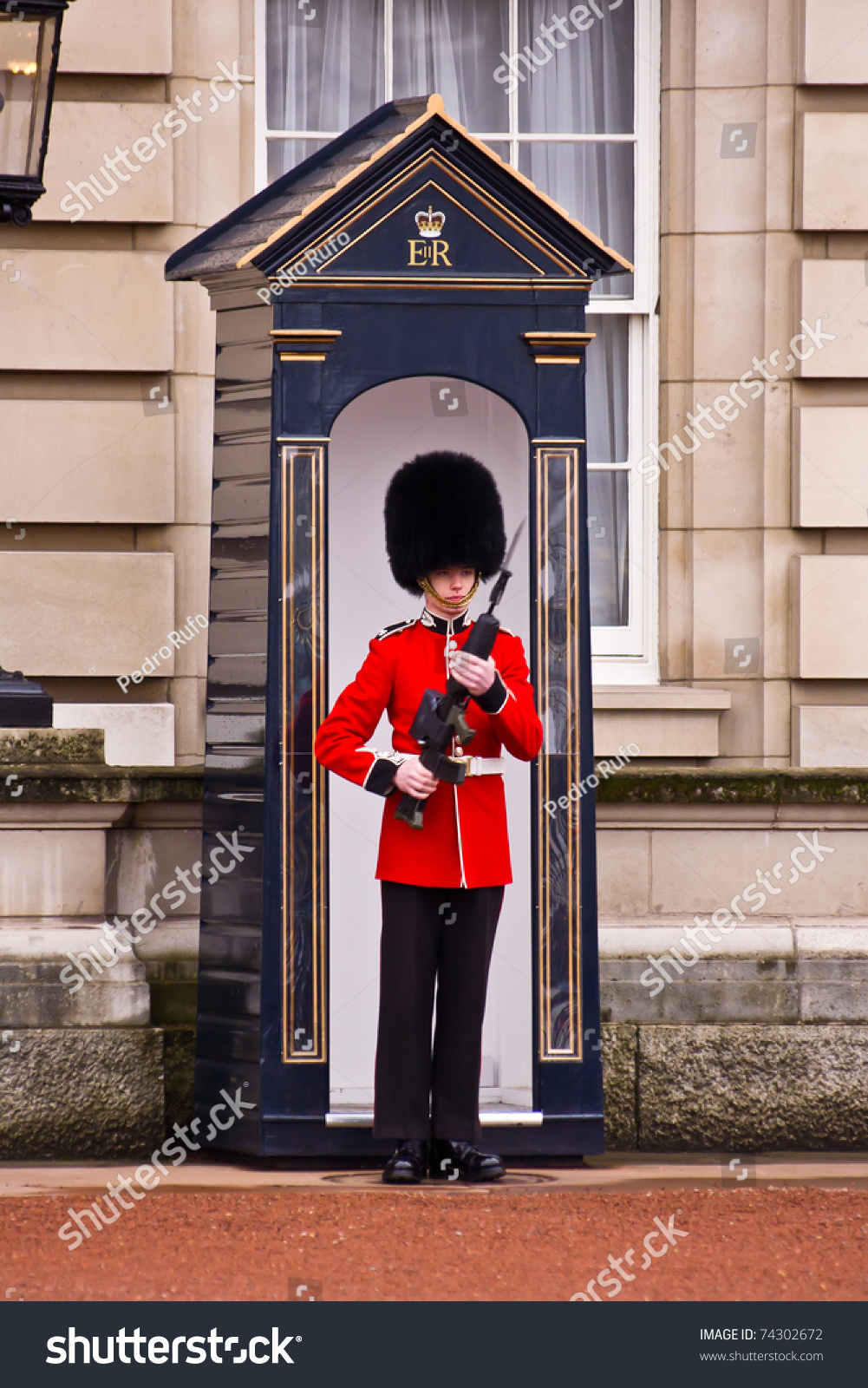 London October 15 Sentry Grenadier Guards Stock Photo 74302672 ...