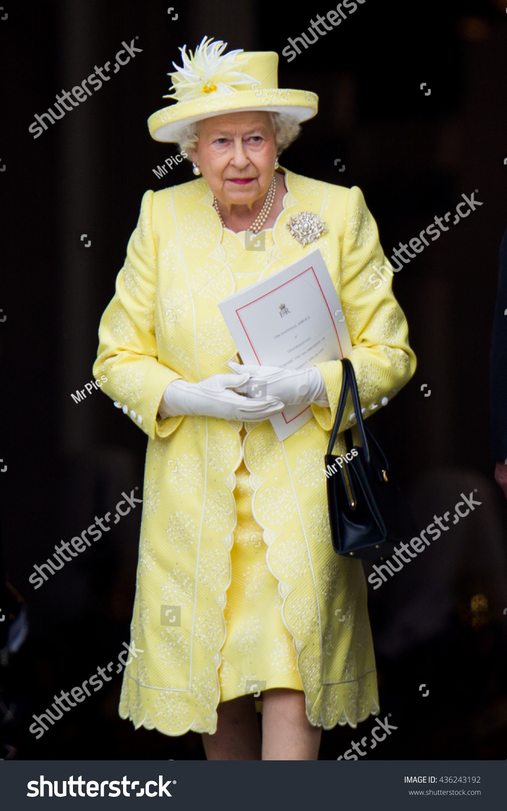 queen elizabeth Word 2022