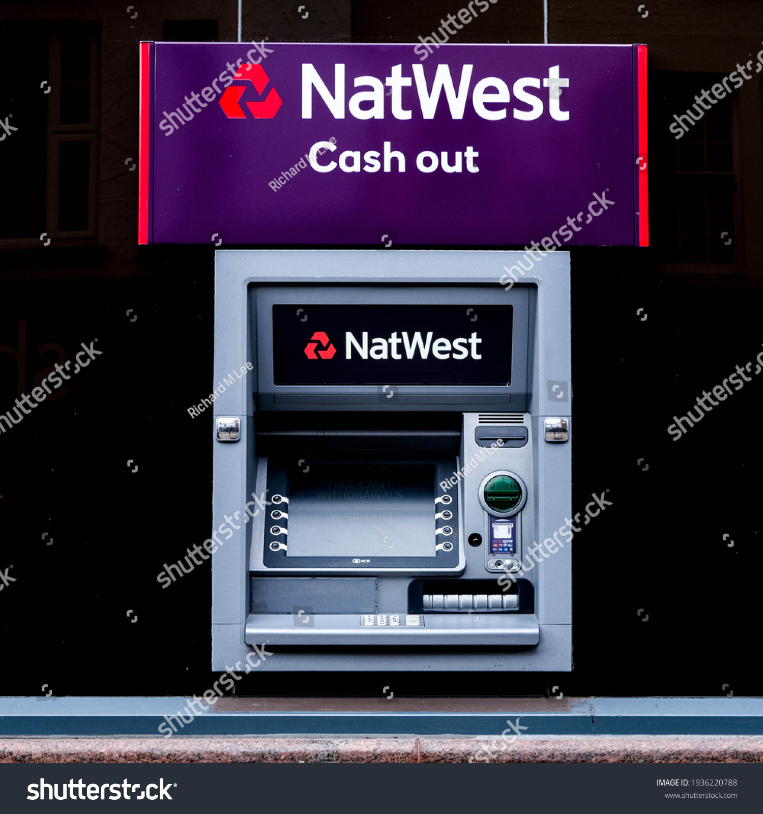 atm out of service no cash