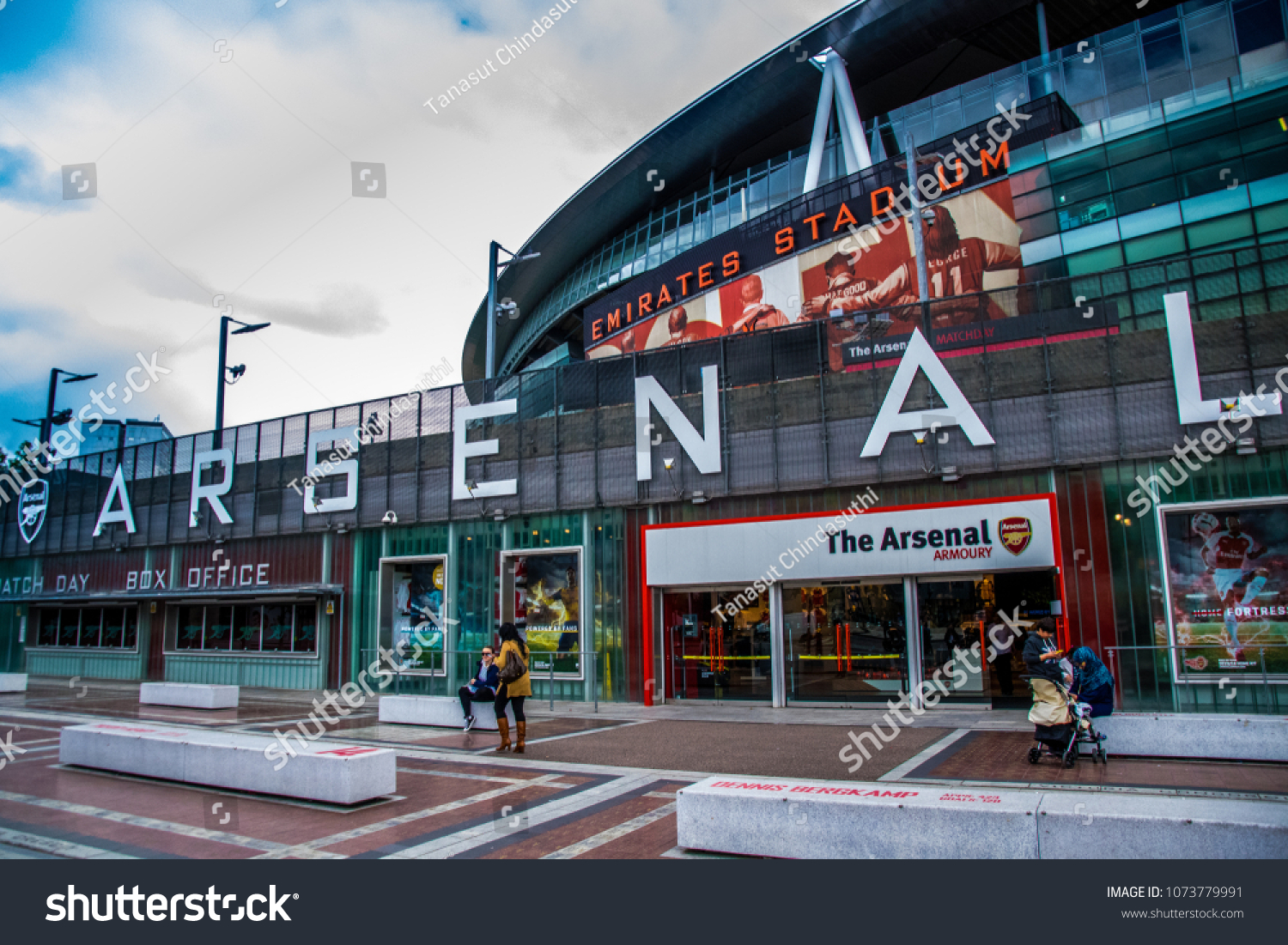 arsenal stadium shop