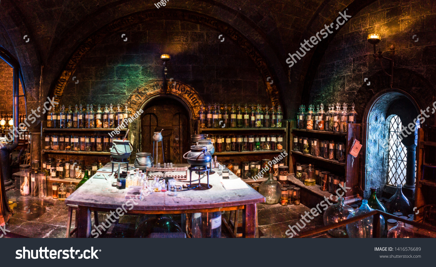 481 Harry potter room Images, Stock Photos & Vectors | Shutterstock