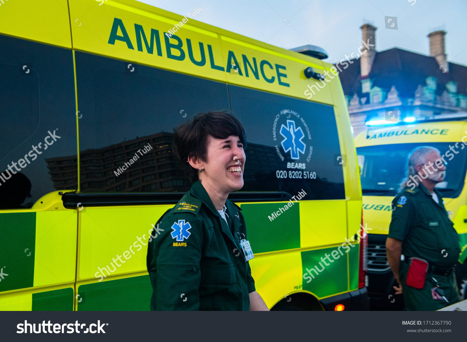 call london ambulance service