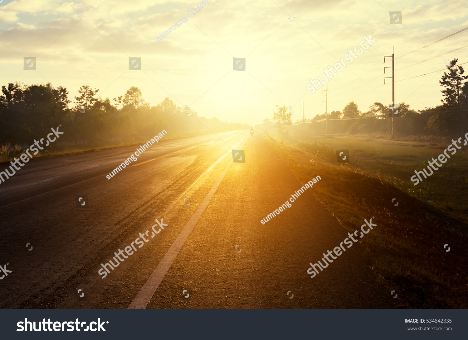 Long Road Sunset Stock Photo 534842335 Shutterstock