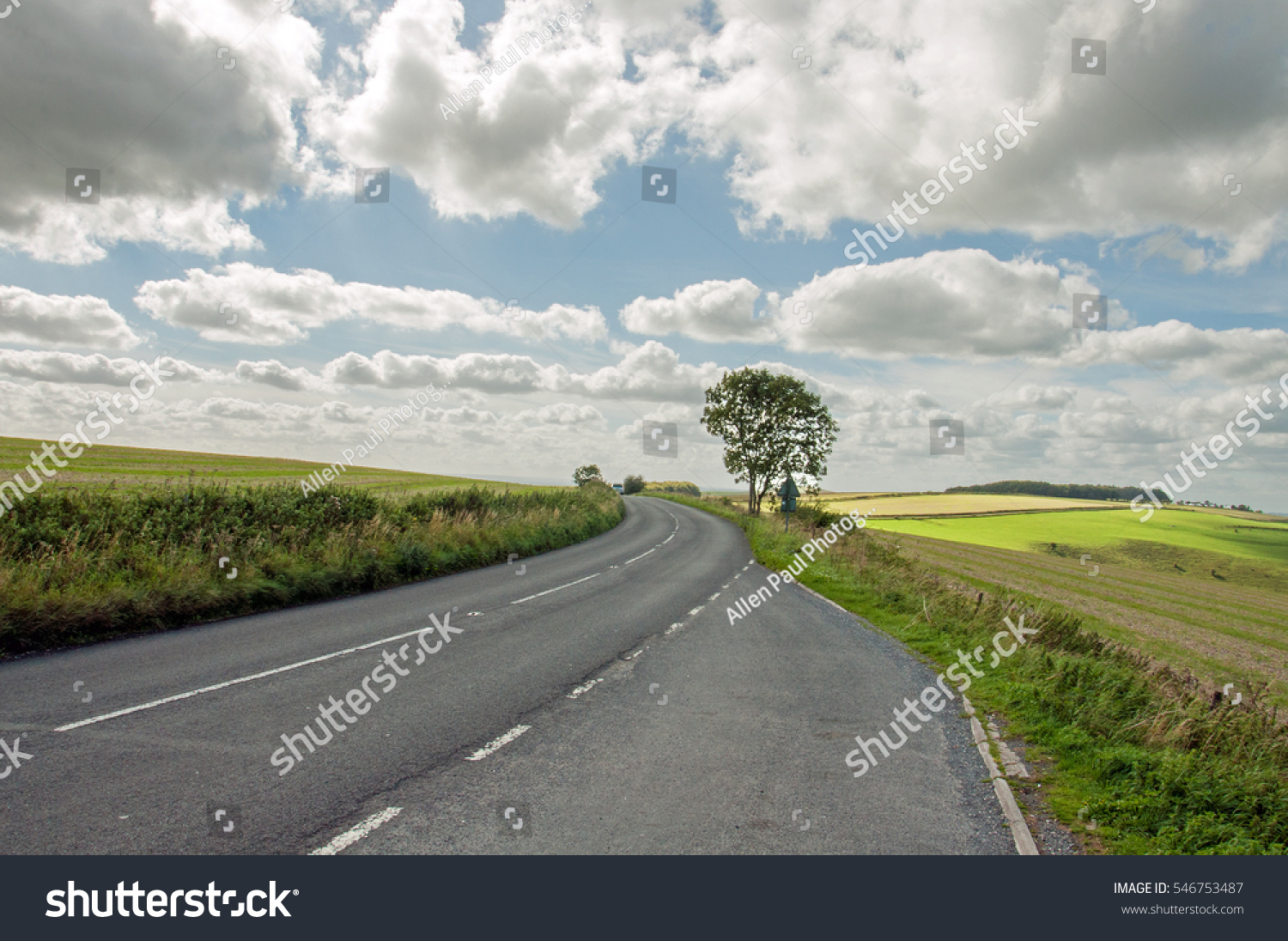 Looking Down Road Into Wiltshire Road Stock Photo 546753487 - Shutterstock