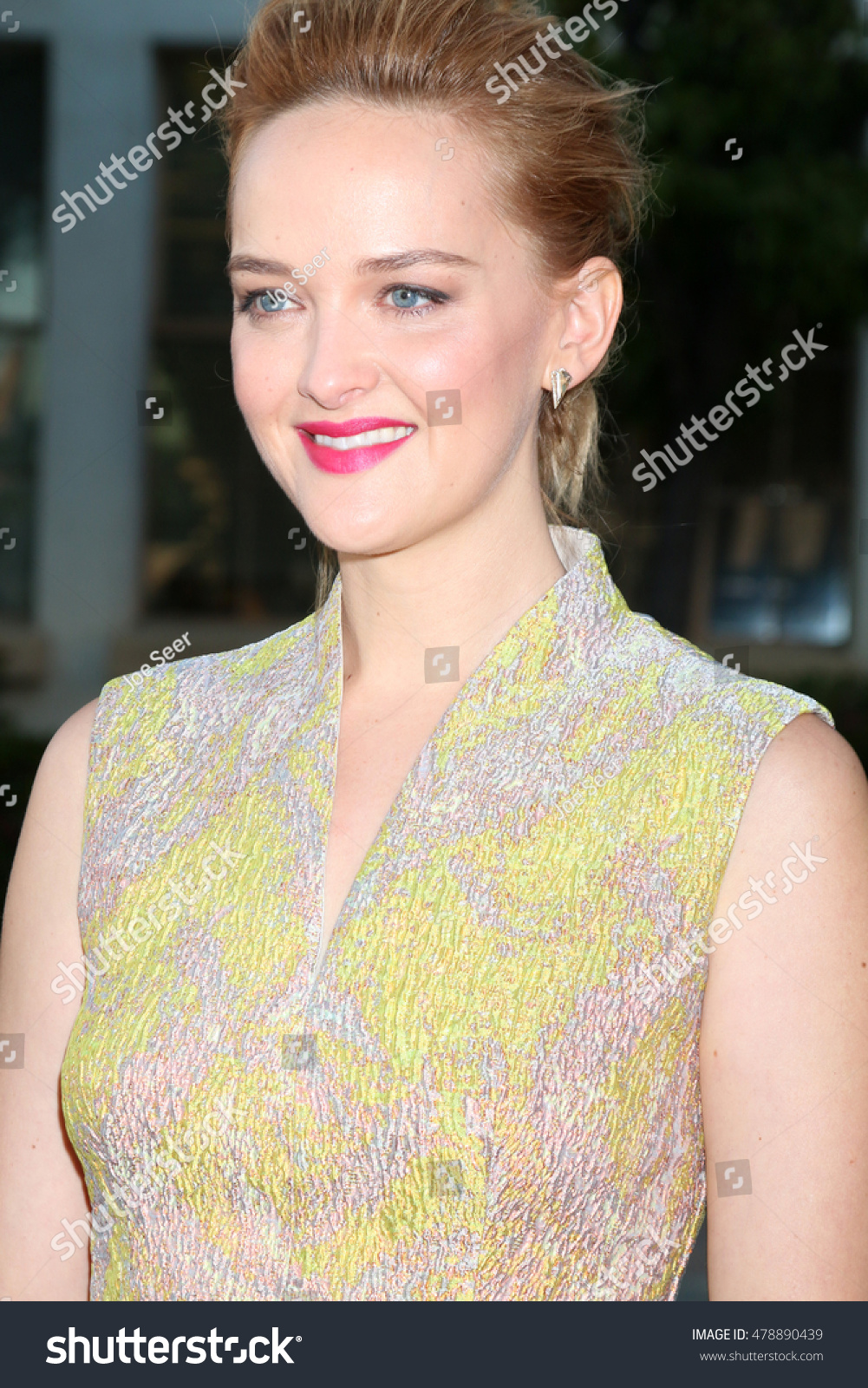 Watch Jess weixler it premiere in los angeles video Watch Jess weixler it premiere in los angeles video