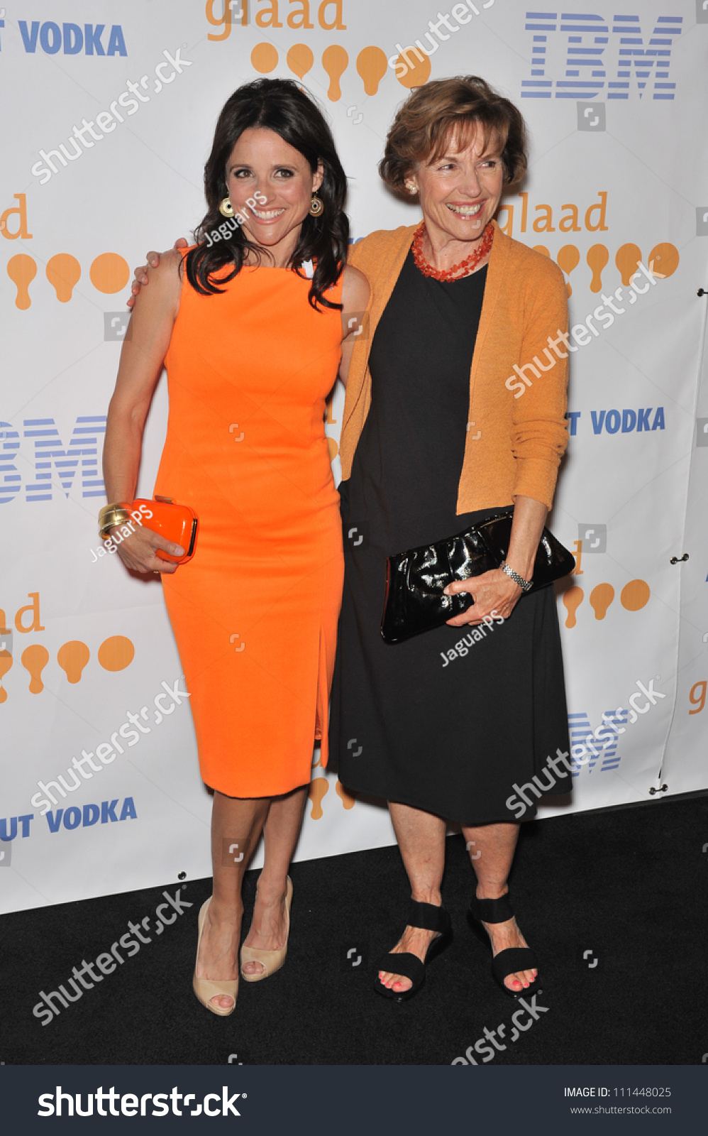 Los Angeles, Ca - April 18, 2009: Julia Louis-Dreyfus & Mother Judy At ...